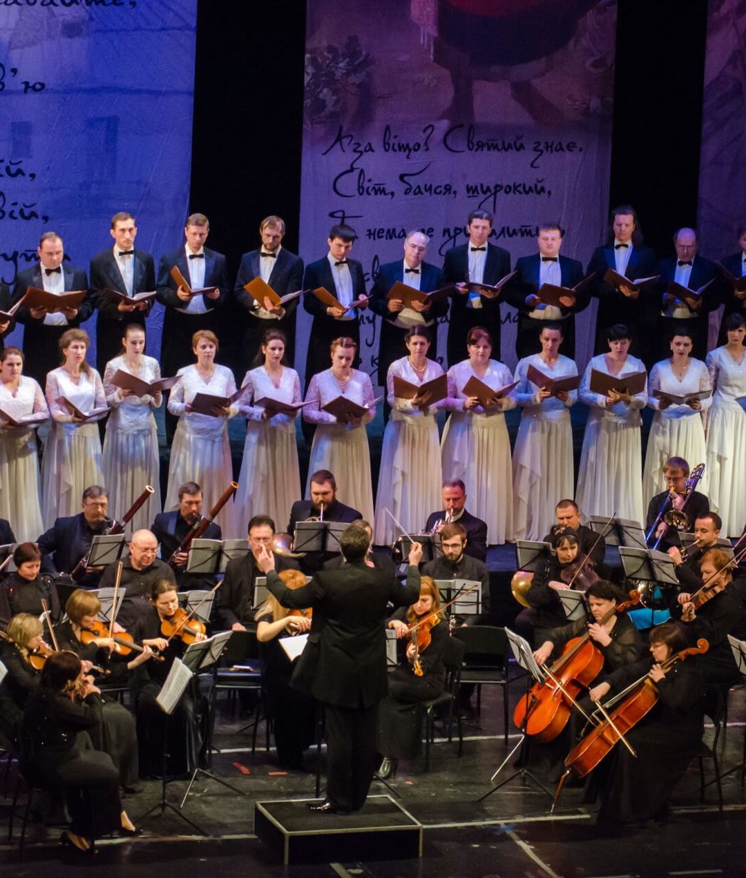 Chorleiterin Angela sucht einen Chor