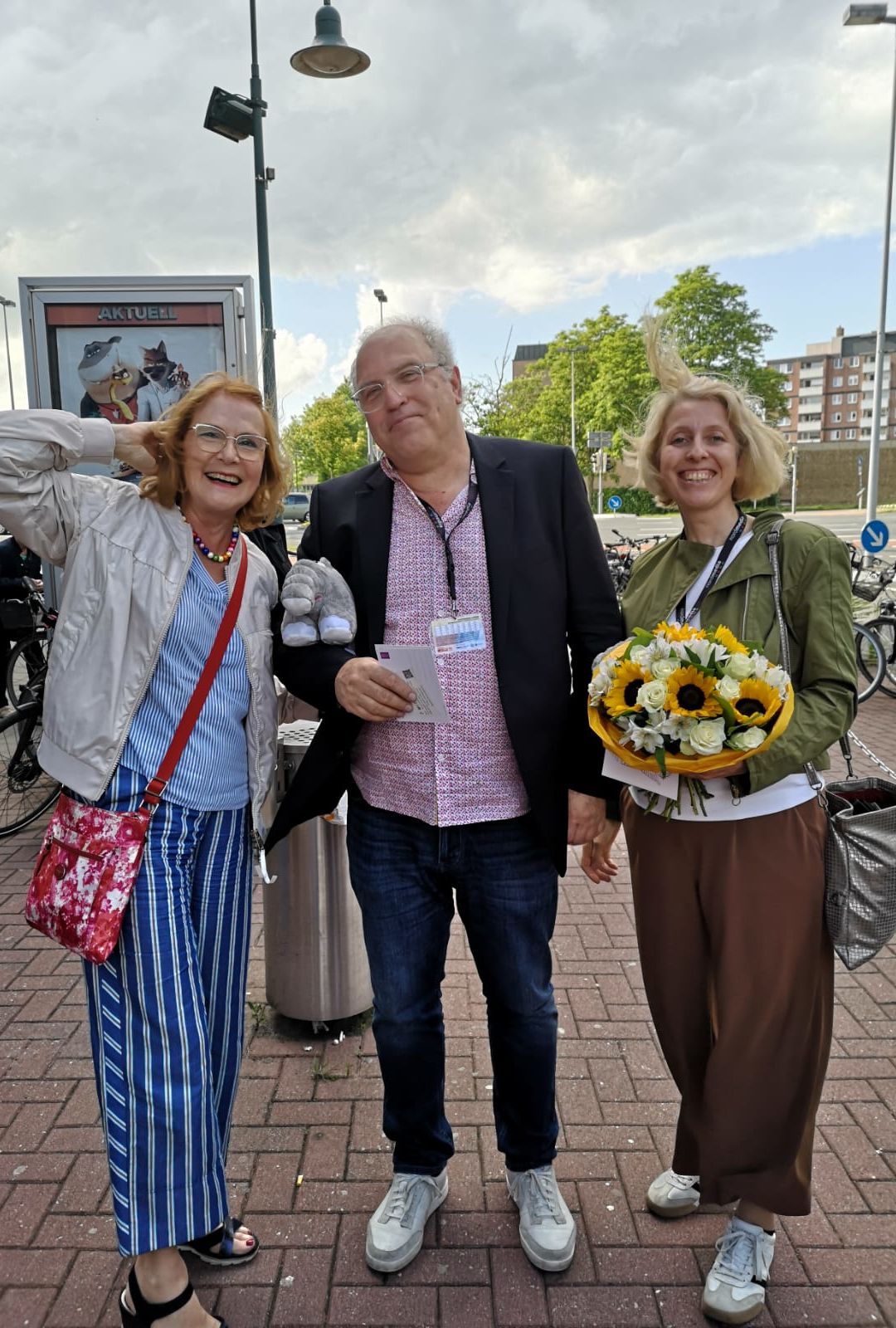 Regisseur und Drehbuchautorin von dem Film „Unsere Herzen – Ein Klang“ im Gespräch mit Heike Douglas